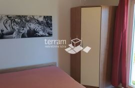 Istra, Ližnjan, Valtura, samostojeća katnica 150m2, okućnica 610m2  # prodaja, Ližnjan, بيت