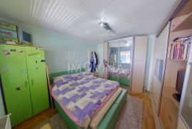 Dvosoban stan sa 2 parking mjesta 47m2 (61m2), Otes, Ilidža, Appartment