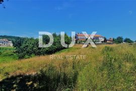 ISTRA, BUZET, OKOLICA - Građevinsko zemljište 2892 m2 u mirnom naselju, Buzet, Земля