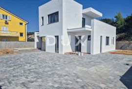 OTOK RAB, BARBAT - Luksuzna vila modernog dizajna - Vaša nekretnina 300m od mora!, Rab, House