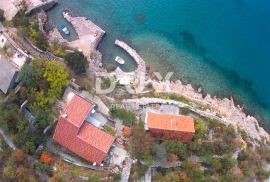 SENJ, JABLANAC - Kuća 1. red do mora!, Senj, Дом