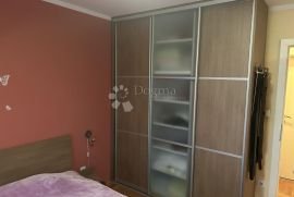 Stan Rešetari  2S+Db 87 m2, Kastav, Appartement