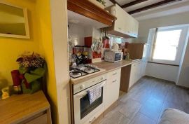 Kuća sa 3 apartmana u centru Rovinja!, Rovinj, House