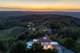 Motovun okolica, Jedinstvena nekretnina na TOP lokaciji!, Motovun, Haus