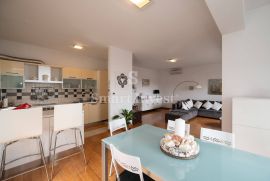 IČIĆI, stan 2S+DB s pogledom na more, Opatija - Okolica, Appartement