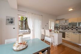 IČIĆI, stan 2S+DB s pogledom na more, Opatija - Okolica, Apartamento