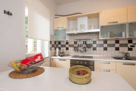 IČIĆI, stan 2S+DB s pogledom na more, Opatija - Okolica, Apartamento