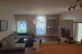 Istra, Poreč, uređen stan u centru grada, Poreč, Apartamento