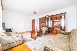 Zagreb, Bukovačka cesta, trosoban stan NKP 110 m2 + GPM i PM, Zagreb, Wohnung