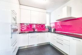 Zagreb, Gornja Dubrava, prekrasan trosoban penthouse, NKP 125 m2, Zagreb, Daire