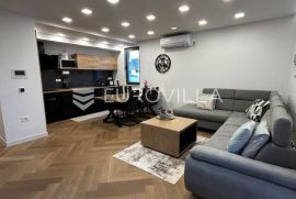 Zadar, Borik prekrasan moderan stan, Swim Spa jacuzzi, dugoročan najam NKP 112m2, Zadar, Διαμέρισμα