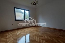 Kuća u Jakovu 206m2 + pomoćni objekat 87m2, 19 ari ID#1287, Surčin, Ev