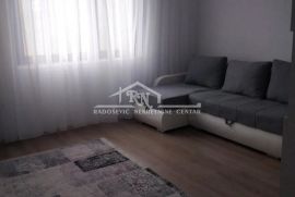 Kuća u Jakovu 206m2 + pomoćni objekat 87m2, 19 ari ID#1287, Surčin, House