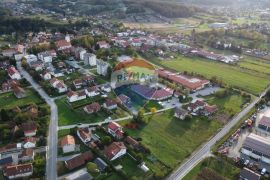 GRAĐEVINSKO ZEMLJIŠTE 1942 m2, BLIZINA CENTRA DONJE STUBICE, Donja Stubica, Terra