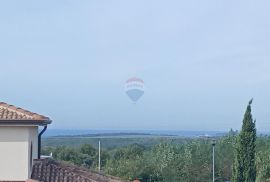 Dvosoban stan u blizini Poreča s pogledom na more, Poreč, Kвартира