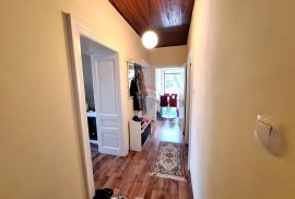 OPATIJA - LOVRAN - stan u prizemlju s terasom, Lovran, Appartement