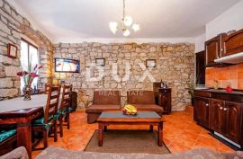 ISTRA, ROVINJ - Apartman u srcu grada 70 metara od mora!, Rovinj, Appartement