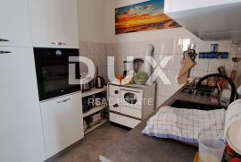 RIJEKA, KOZALA - Mali stan sa velikom terasom i panoramskim pogledom, Rijeka, Apartamento