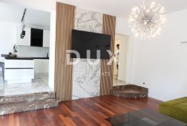 RIJEKA, COSTABELLA, BIVIO- samostojeća villa 450m2 s pogledom na more i bazenom + uređena okućnica 1100m2, Rijeka, Дом