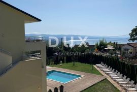 OPATIJA, POBRI - villa 404.85m2 s bazenom i panoramskim pogledom na more, Opatija - Okolica, Σπίτι