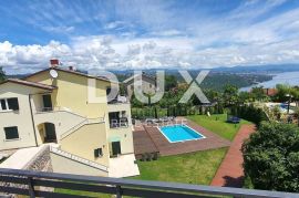 OPATIJA, POBRI - villa 404.85m2 s bazenom i panoramskim pogledom na more, Opatija - Okolica, Maison