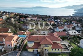 OPATIJA, MATULJI- villa s apartmanima 1000m2 s panoramskim pogledom na more + okućnica 2200m2, Matulji, بيت