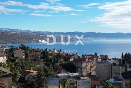 OPATIJA, CENTAR - villa 205 m2 s panoramskim pogledom na more + 700 m2 okućnica!!! PRILIKA!!!, Opatija, Дом