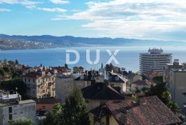 OPATIJA, CENTAR - villa 205 m2 s panoramskim pogledom na more + 700 m2 okućnica!!! PRILIKA!!!, Opatija, Дом