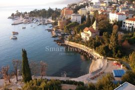 OPATIJA - CENTAR, dva stana s okućnicom u blizini mora, Opatija, Stan