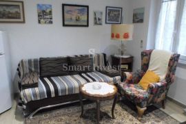 OPATIJA - CENTAR, dva stana s okućnicom u blizini mora, Opatija, Appartment