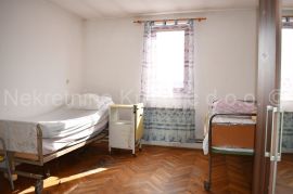 Stambeno - poslovna građevina pogodna za hostel, Bjelovar, Ticari emlak