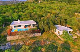 Kostrena, vila 120 m2 sa bazenom i pogledom na more, Kostrena, Kuća