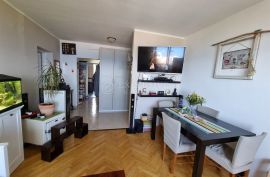 Stan Opatija, 82 m2, pogled na cijeli Kvarner, Opatija, Flat