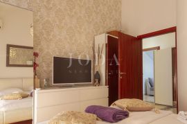 Selce apartman s pogledom na more, 30 m od plaže, Crikvenica, Appartment