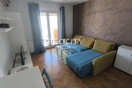 Novi Sad, Bulevar Oslobođenja, , 0.5, 25m2, Novi Sad - grad, Appartement