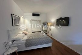 Istra, Rovinj, uređen apartman u strogom centru grada, Rovinj, Propriedade comercial