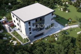 Šibenik okolica, komforan dvosoban stan  84,3m2 s vrtom i garžom, Šibenik - Okolica, Appartamento