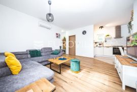 Zagreb, Gračani, odličan četverosoban stan NKP 90 m2, Zagreb, Flat