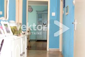 Stan, Rastočine, 80m2, 2-soban s dnevnim boravkom, pogled more, Rijeka, Wohnung