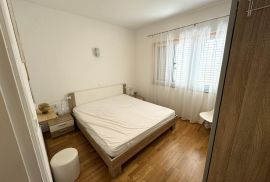 Stan sa zajedničkim bazenom i pogledom na more, Medulin, Medulin, Apartamento