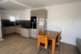 Zadar - Penthouse 100.44m2 novi stan kompletno namješten! 359000€, Zadar, Apartamento