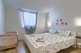 Labin - mediteranska vila s bazenom, 215 m2, Labin, Ev