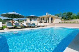 Labin - mediteranska vila s bazenom, 215 m2, Labin, Kuća