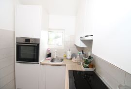 Istra - Poreč, uređeni stan 2S+DB na atraktivnoj lokaciji, Poreč, Apartamento