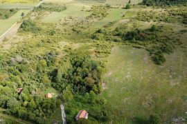 Ogulin, Međeđak , Građevinsko - poljoprivredno zemljište u komadu ukupno 115 335 m2, Ogulin, Land