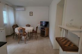 Dramalj, Crikvenica - stan 2s+db sa terasom s pogledom i parking, Crikvenica, Appartment