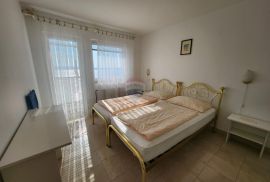 Dramalj, Crikvenica - stan 2s+db sa terasom s pogledom i parking, Crikvenica, Apartamento