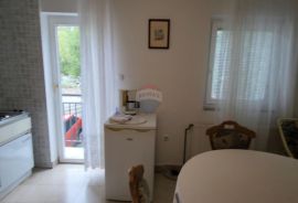 Dramalj, Crikvenica - stan 2s+db sa terasom s pogledom i parking, Crikvenica, Apartamento