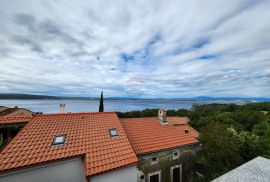 Dramalj, Crikvenica - stan 2s+db sa terasom s pogledom i parking, Crikvenica, Apartamento