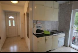 Dramalj, Crikvenica - stan 2s+db sa terasom s pogledom i parking, Crikvenica, Appartment